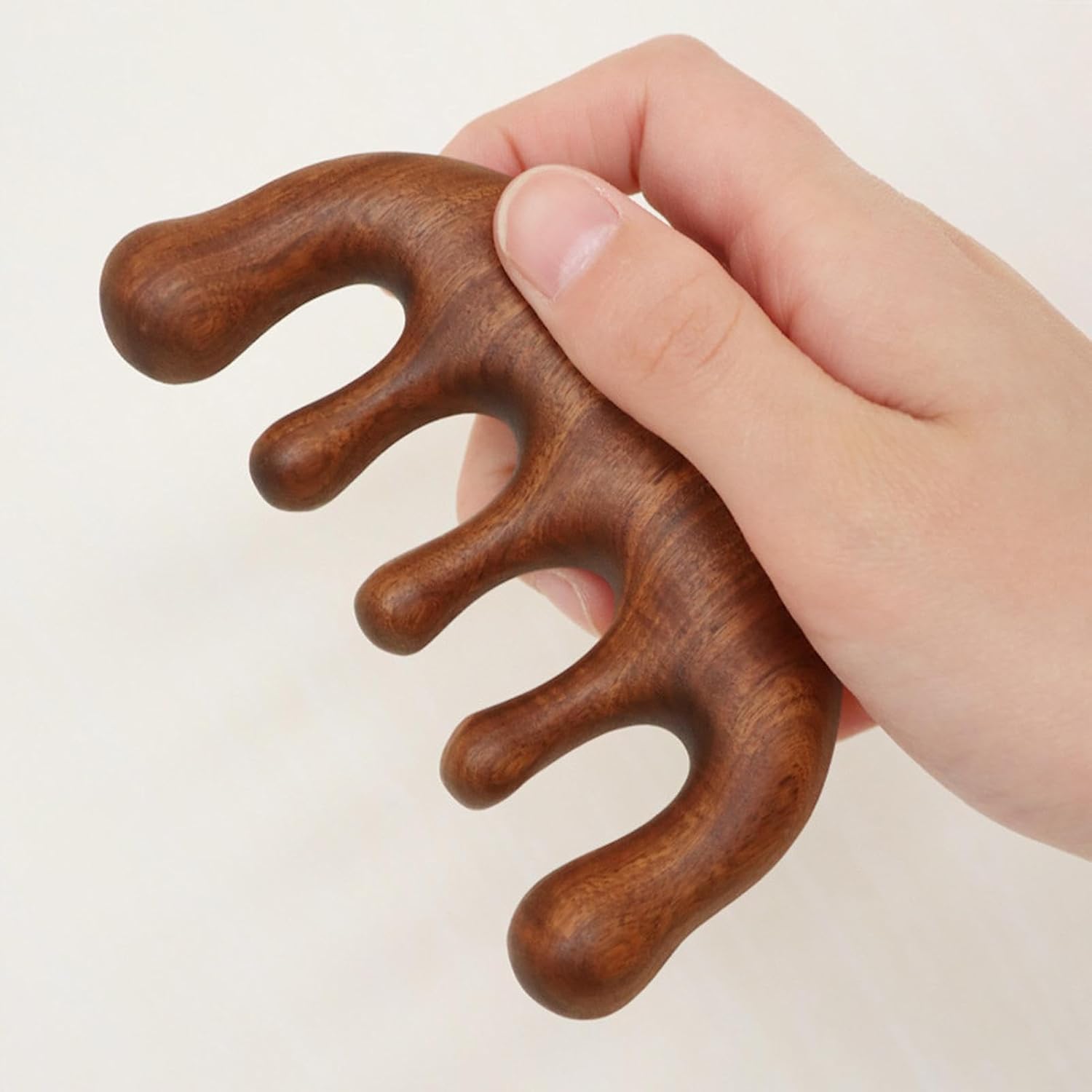 Masajeador Capilar de Madera Natural