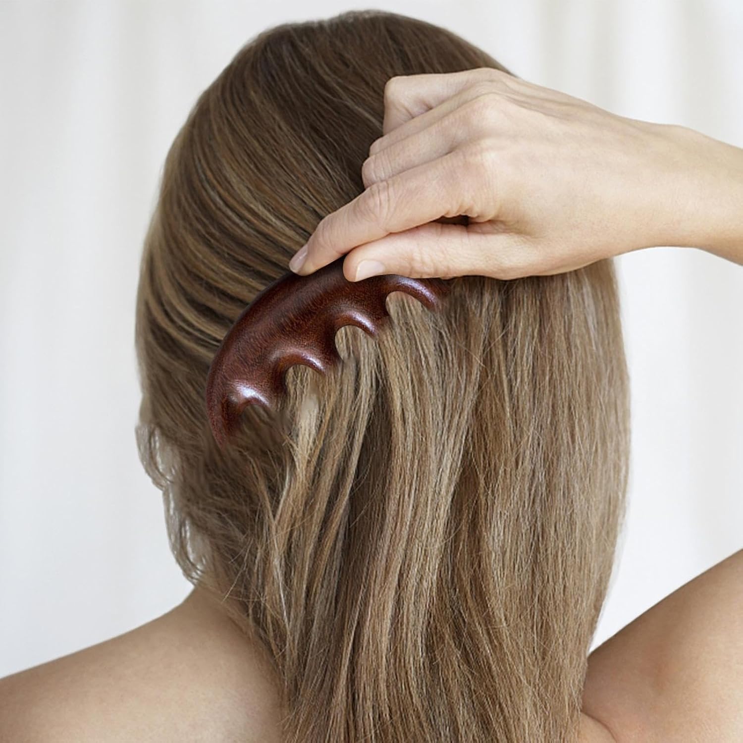 Masajeador Capilar de Madera Natural